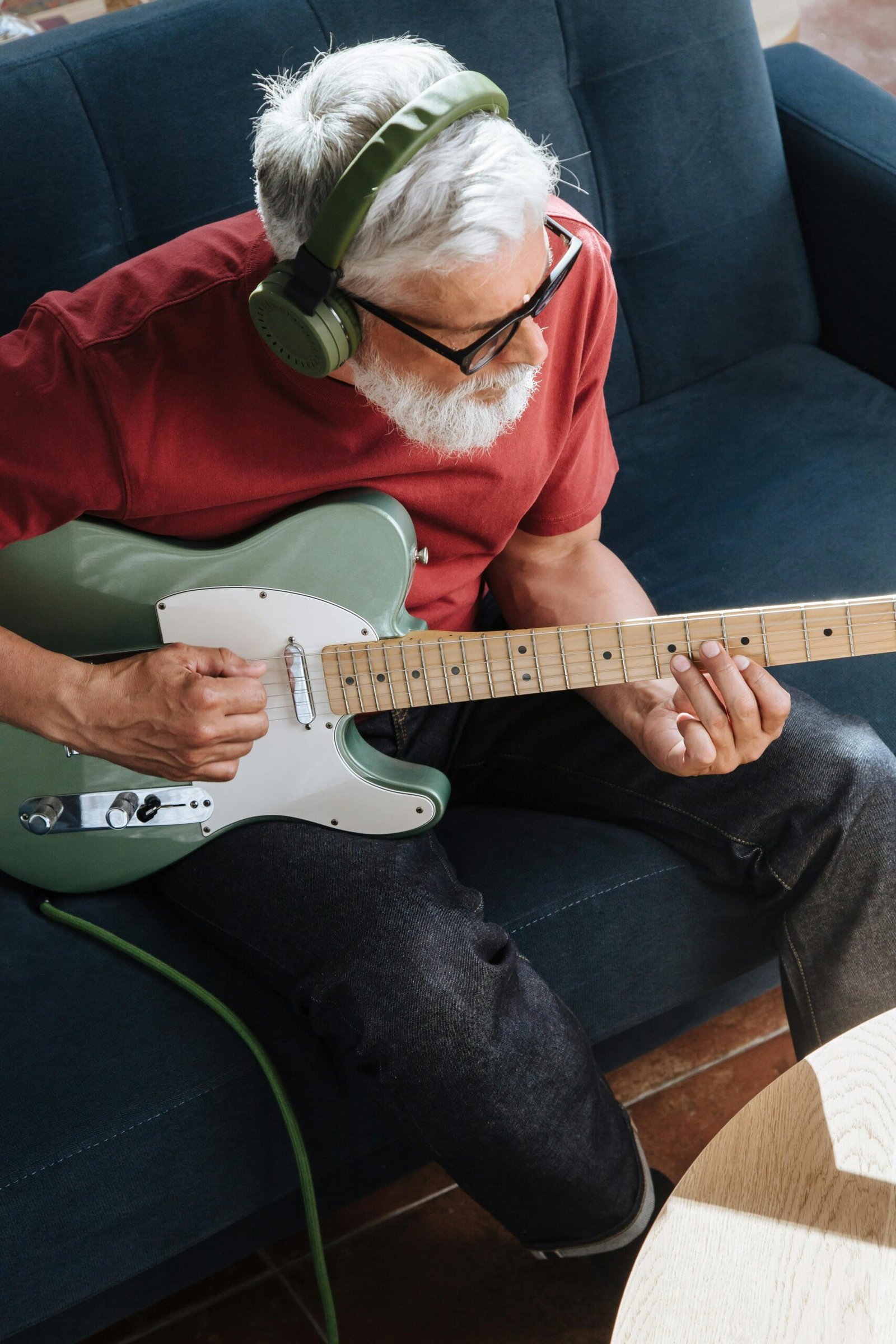 guitar effects pedals for older beginners
